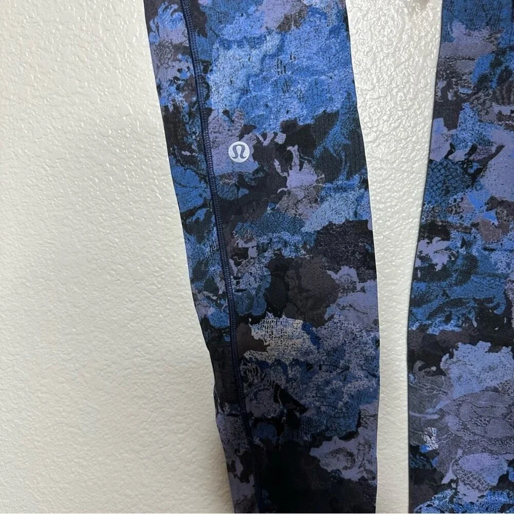 Lululemon Speed Up Tight Full-On Luxtreme size 4